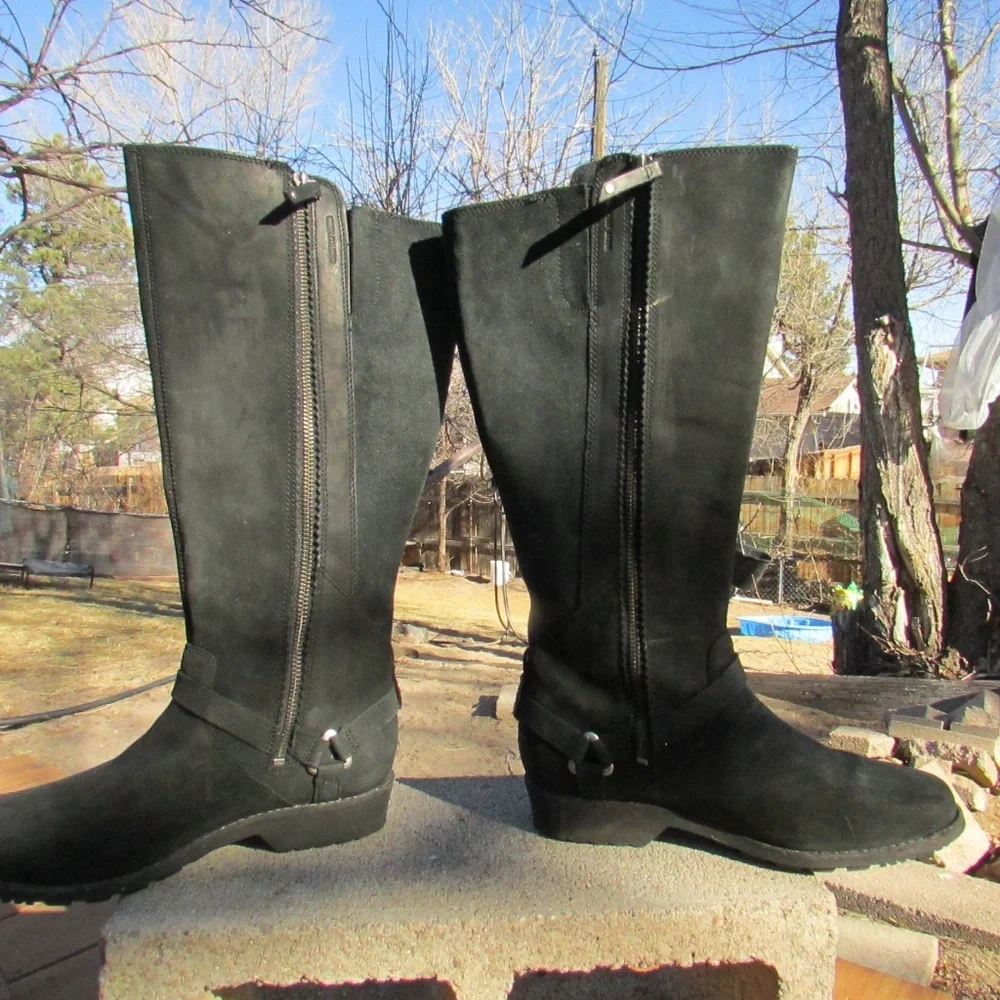 Teva De La Vina Dos Tall Boots in black